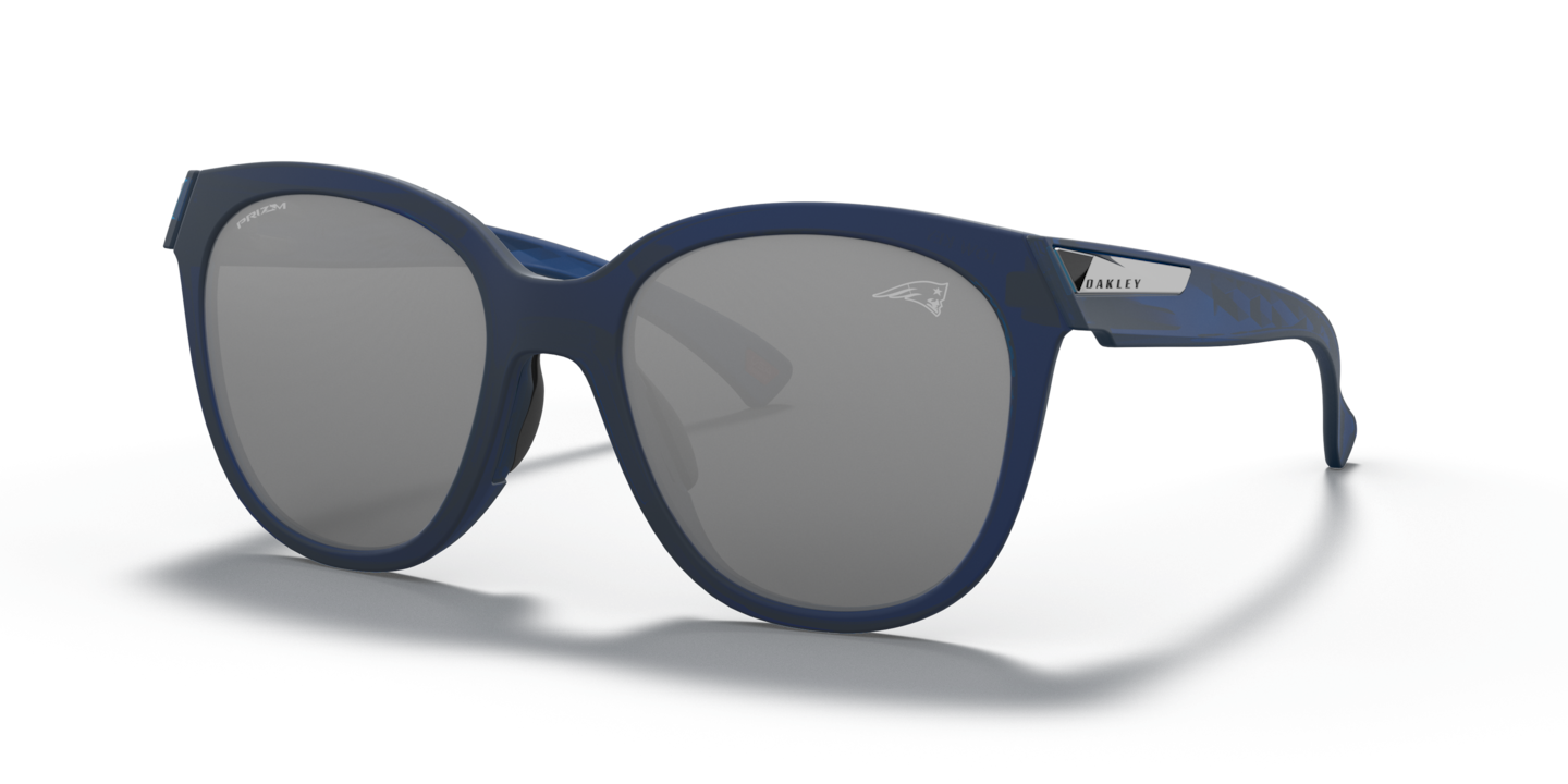Oakley OO9433 New England Patriots Low Key Matte Translucent Blue