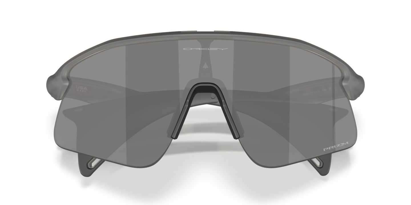 Oakley スポーツサングラス グレー Sylas Prizm Grey Lenses, Polished Black Frame Sunglasses | Oakley® US