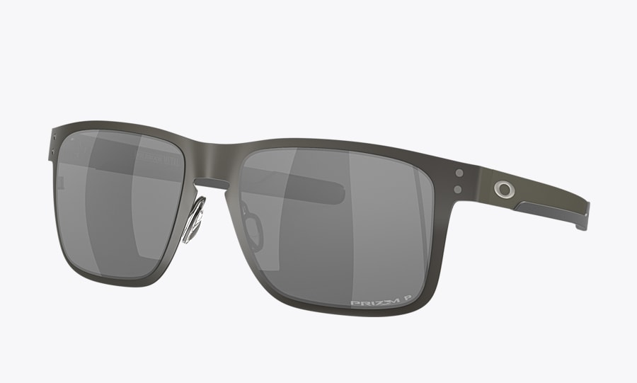 0OO4123__412306__P21__noshad__