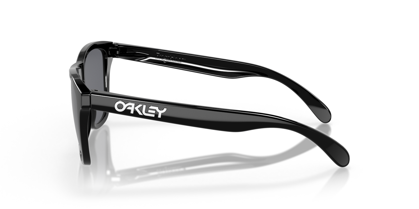 Sunglasses Oakley OO9013 Frogskins™ | Free Shipping | Glasses.com®