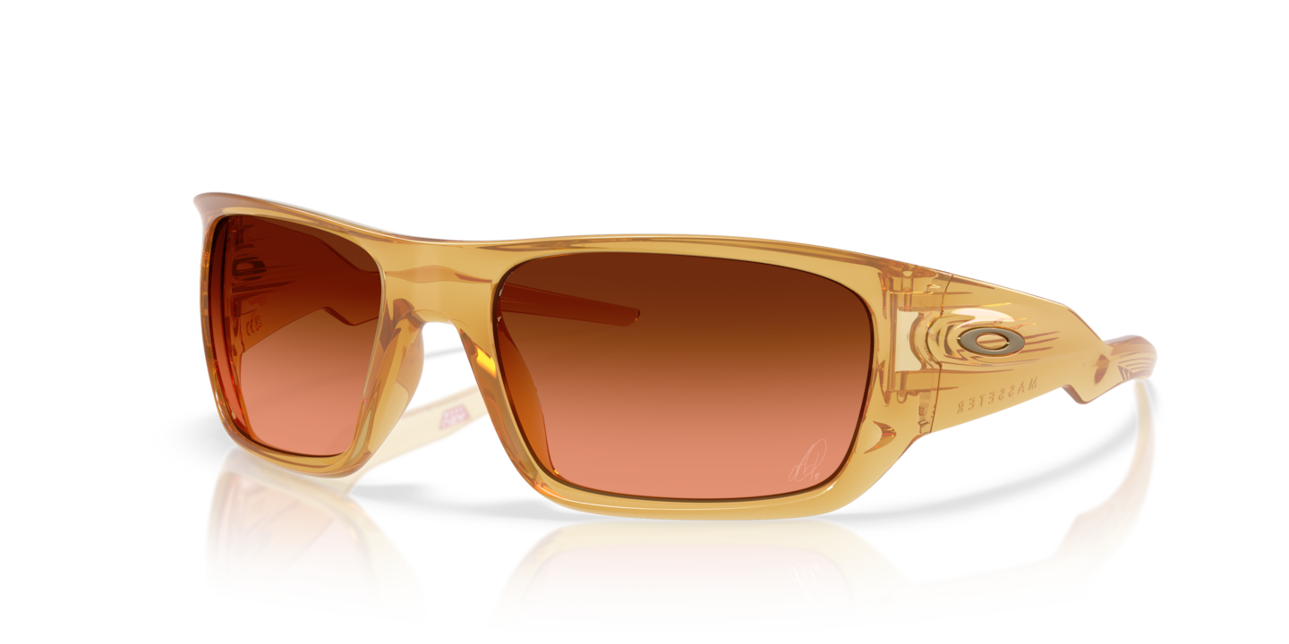Oakley OO9486 Alexia Putellas Signature Series Masseter Translucent Light Curry